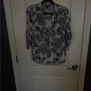 NWOT Tommy Bahama Paisley/Floral Black and White Women's Top